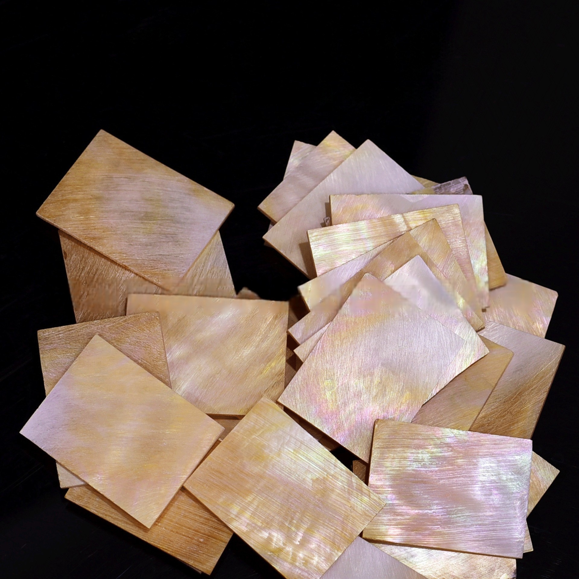 natural mother of pearl sheets