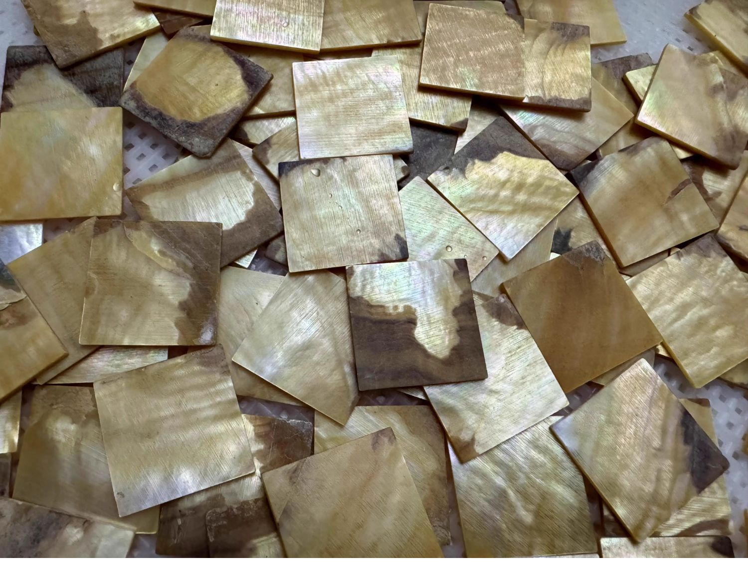 natural mother of pearl sheets