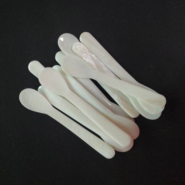 natural shell spoons
