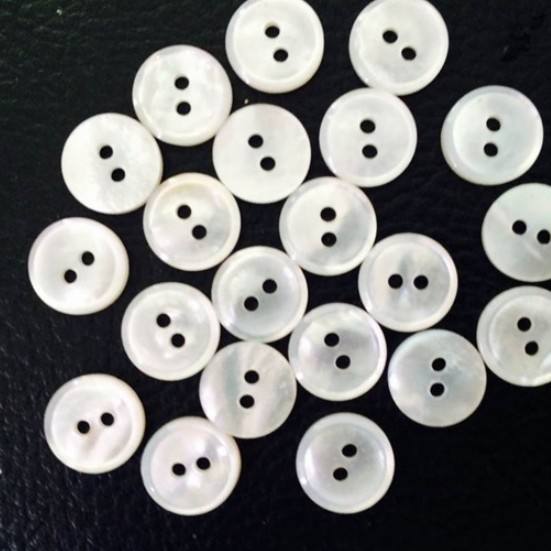 natural shell  buttons