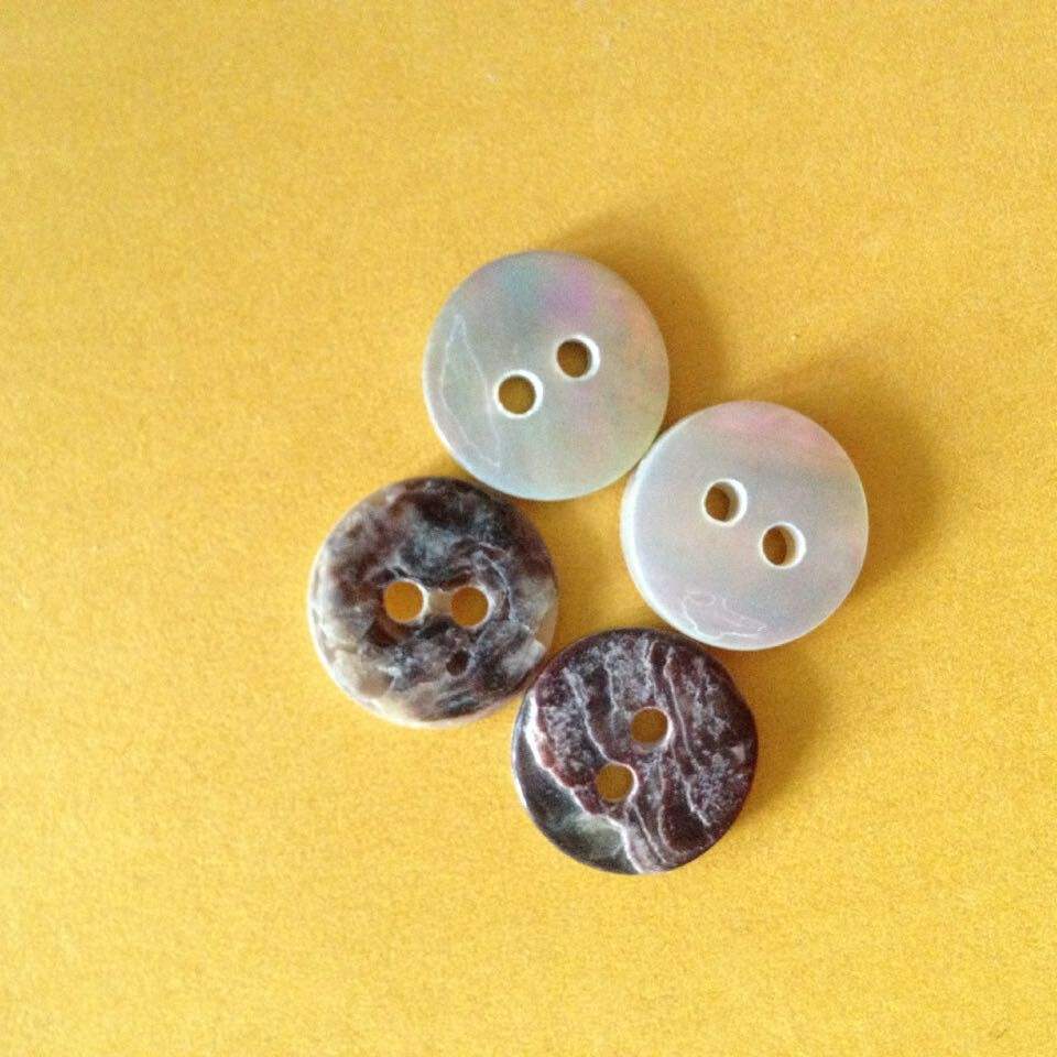 natural shell  buttons