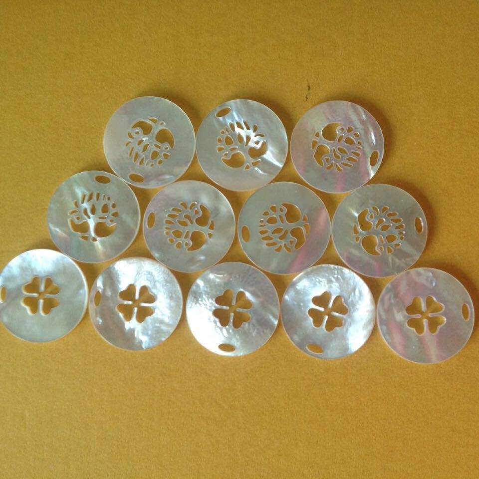natural shell  buttons